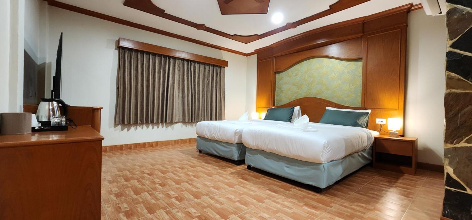 Arya Suites Patong Beach מראה חיצוני תמונה