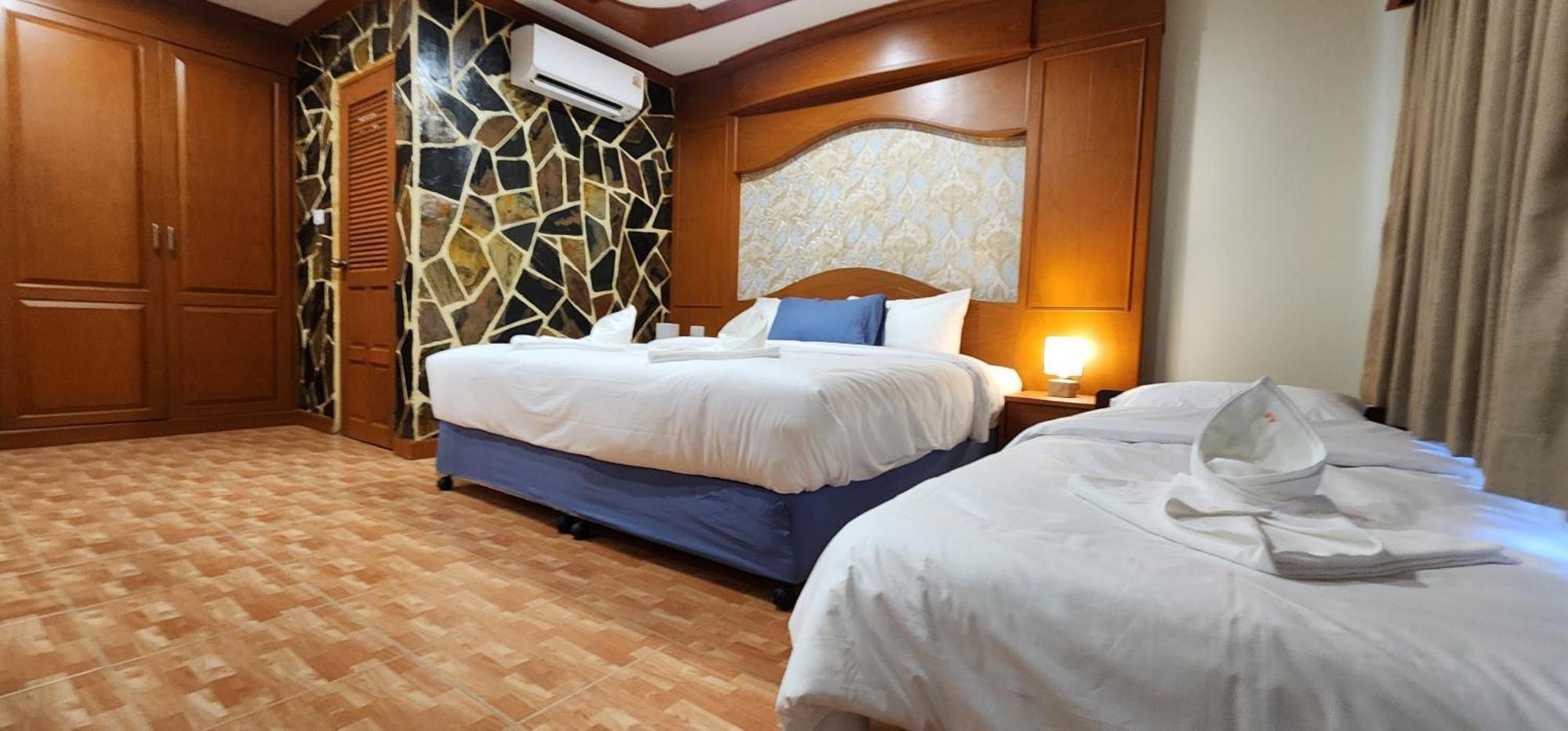 Arya Suites Patong Beach מראה חיצוני תמונה