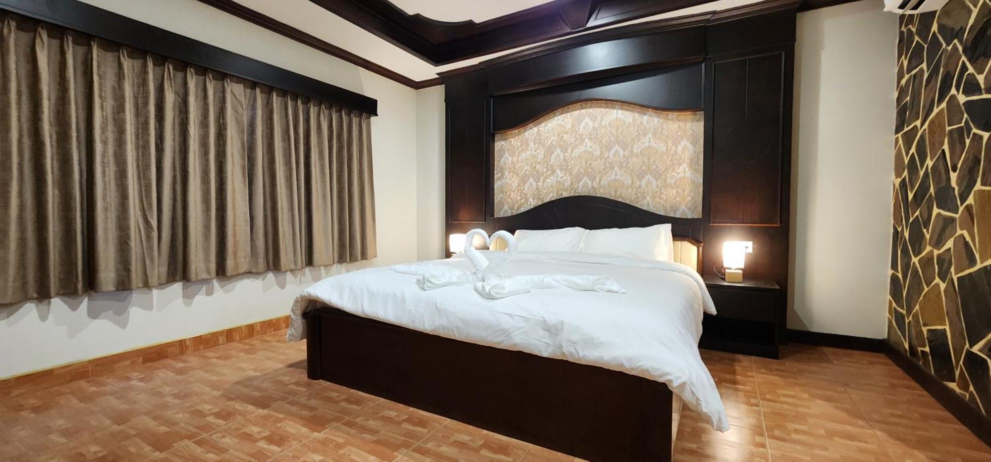 Arya Suites Patong Beach מראה חיצוני תמונה